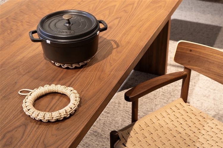 ペーパーコードの鍋敷きイメージ画像