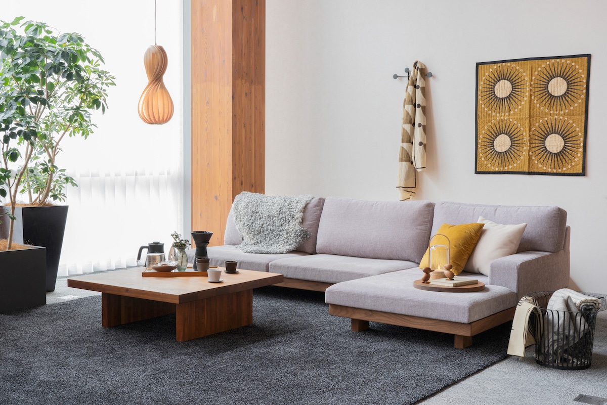 DANISH LOW LIVING TABLE W100cm x D100cm x H25cm