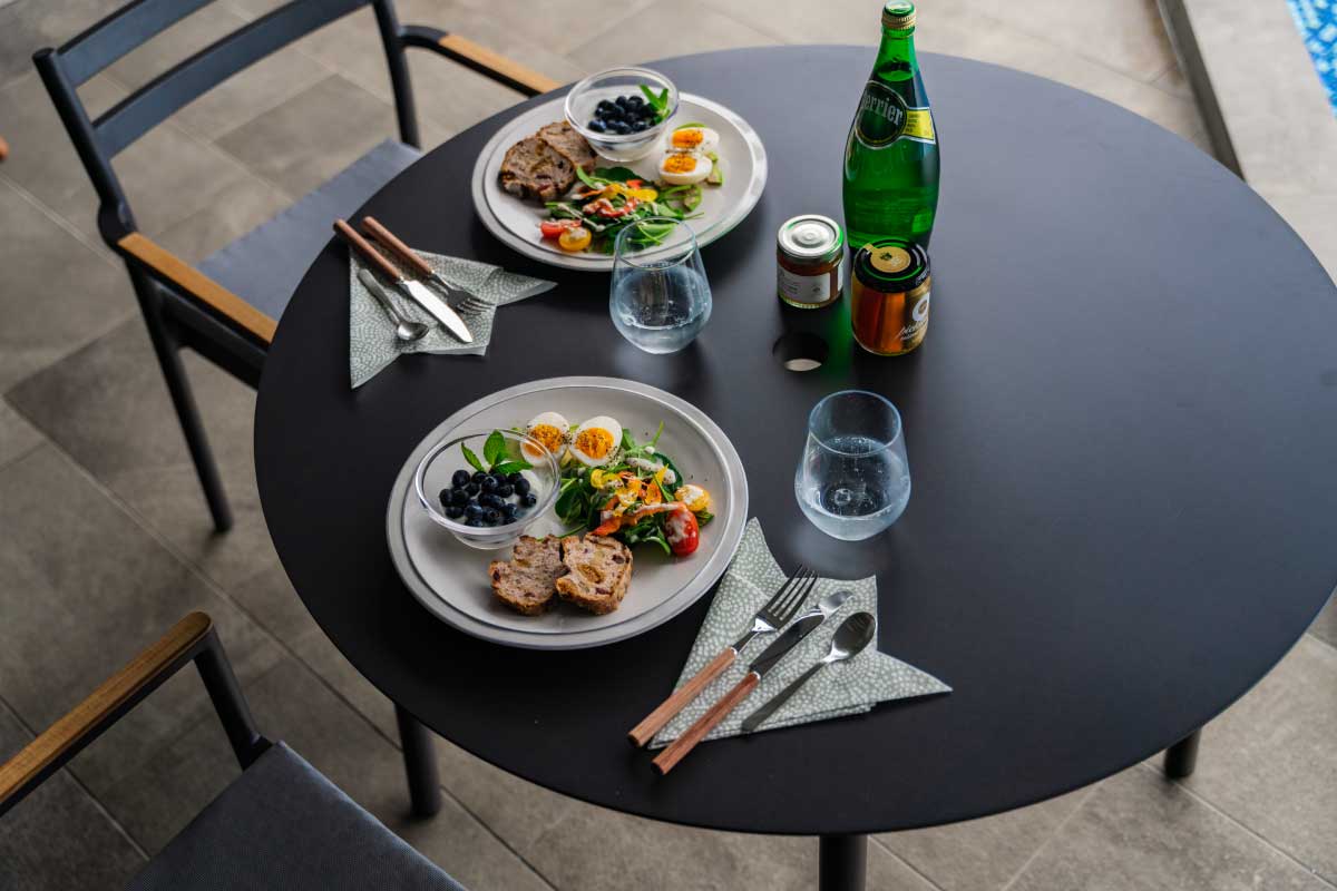 IKASAS | KAIS ROUND DINING TABLE