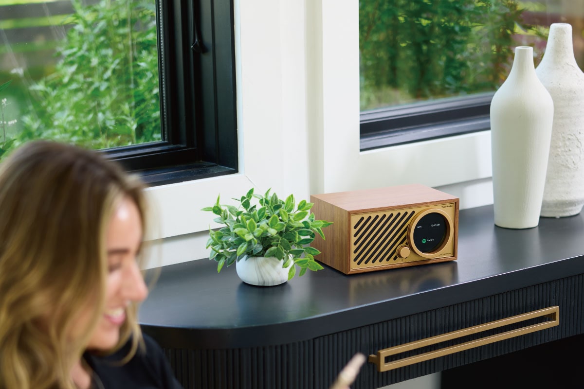 Tivoli Audio | Model One Digital Generation 3 Walnut/Gold
