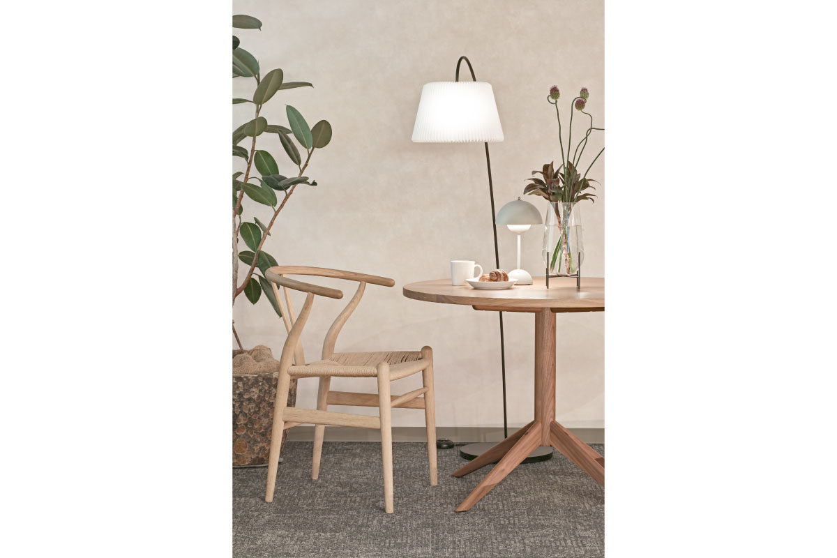 CARL HANSEN & SON | CH24 WISHBONE CHAIR オーク/ナチュラルペーパーコード/ソープ仕上げ