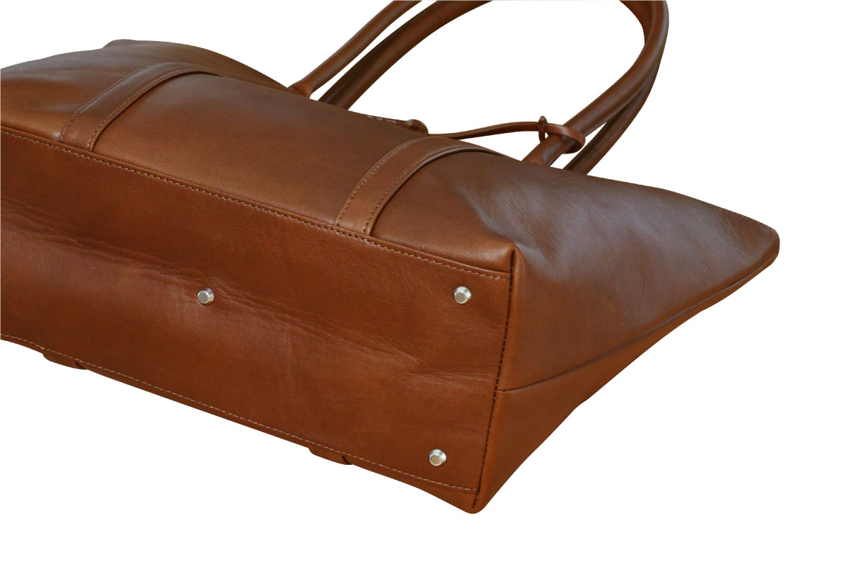 UN LEATHER TOTE BAG PATINA(ダークブラウン)
