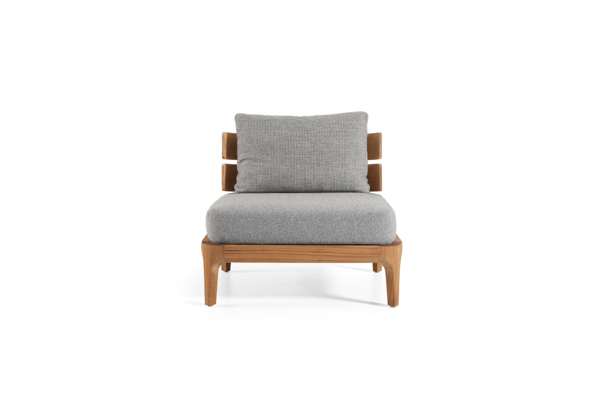 01 アームチェア