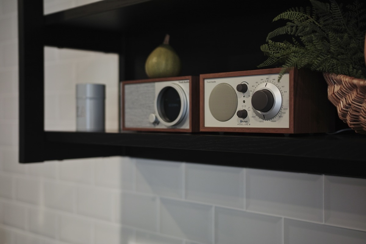 Tivoli Audio | Model One BT Walnut/Beige