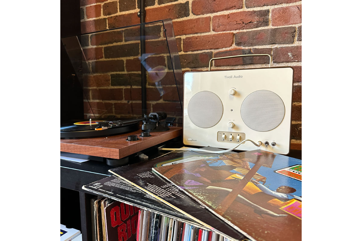 Tivoli Audio | SongBook Cream/Brown