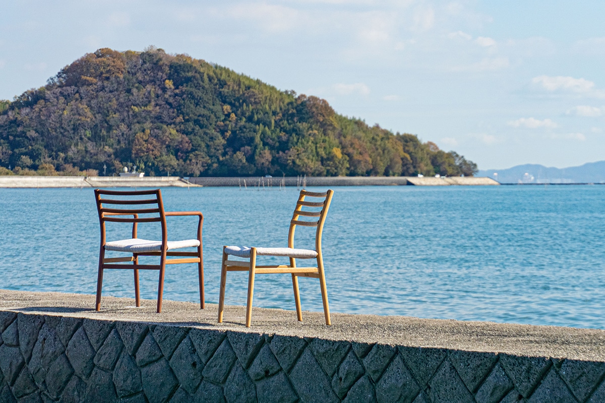 YU UC7 DINING CHAIR