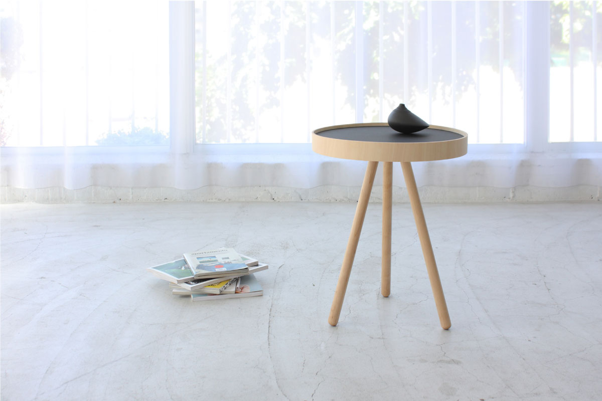MOHEIM | BY TRAY TABLE white