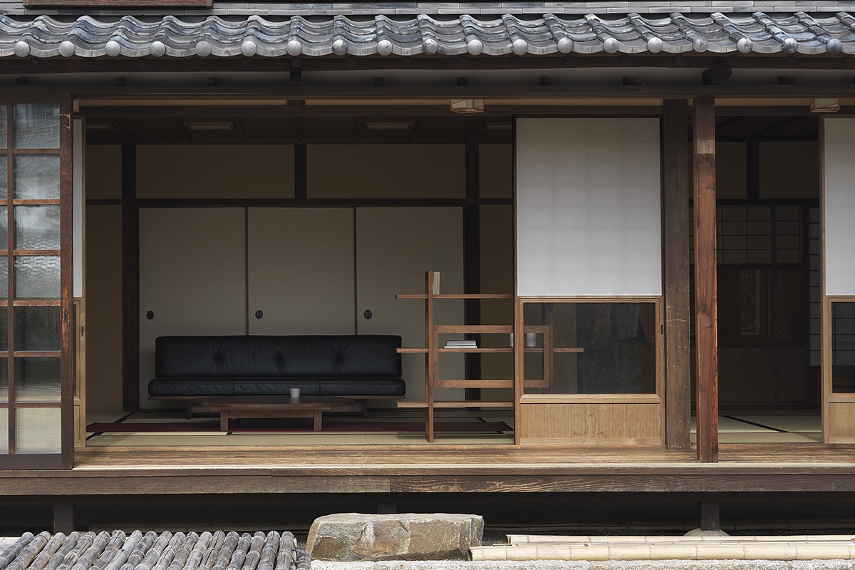 MORELESS SOFA 2シーター160