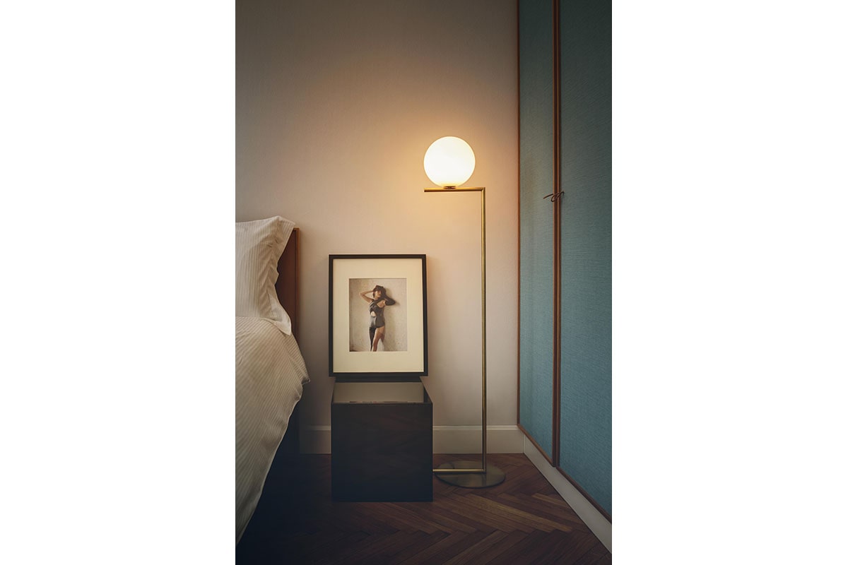 Flos | IC LIGHTS F1 ブラック フロアライト1