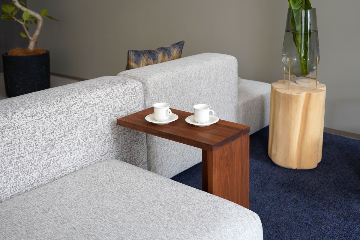PEG SIDE TABLE H49cm