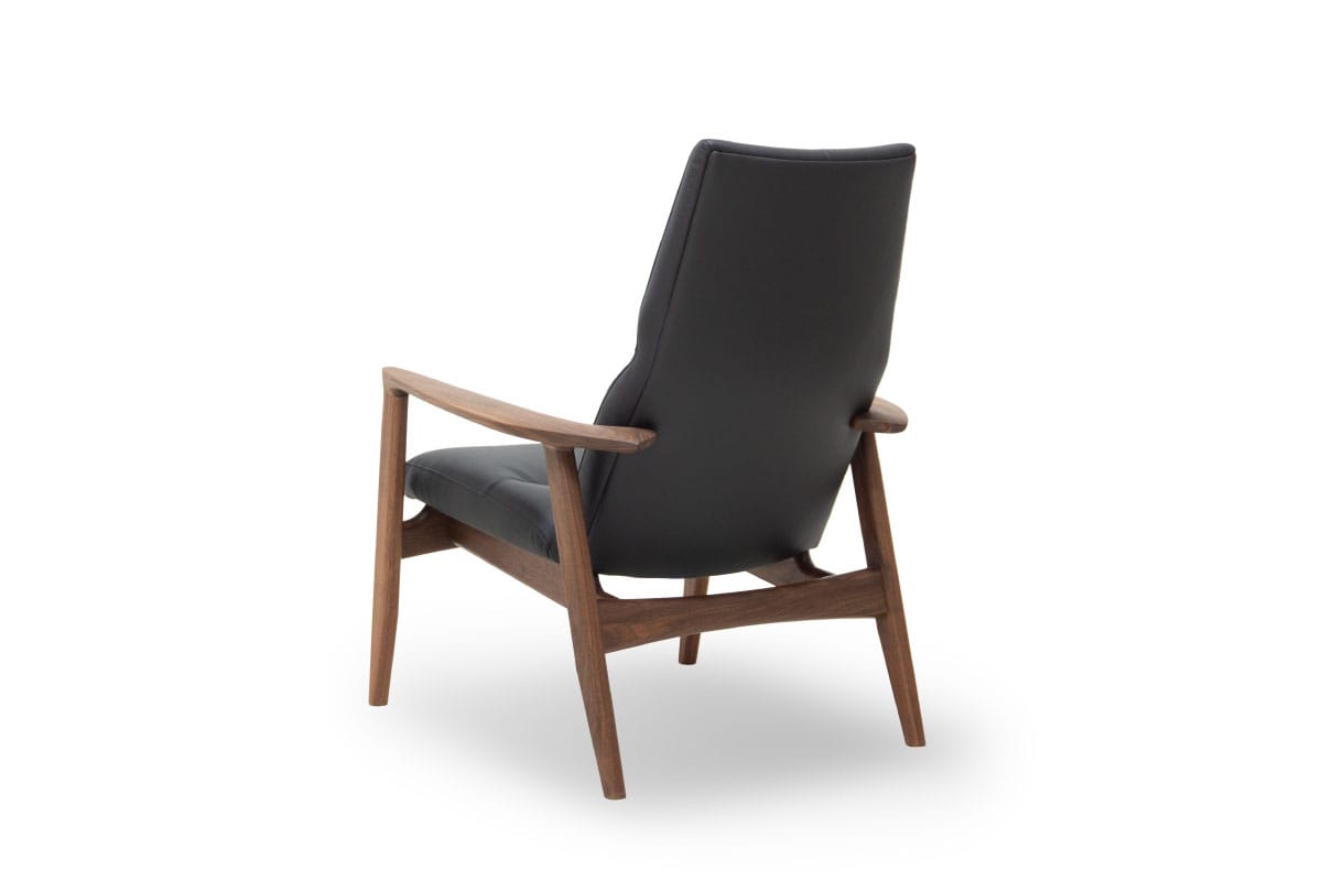 R42 LOUNGE CHAIR