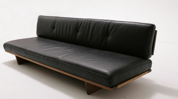 MORELESS SOFA 2シーター160
