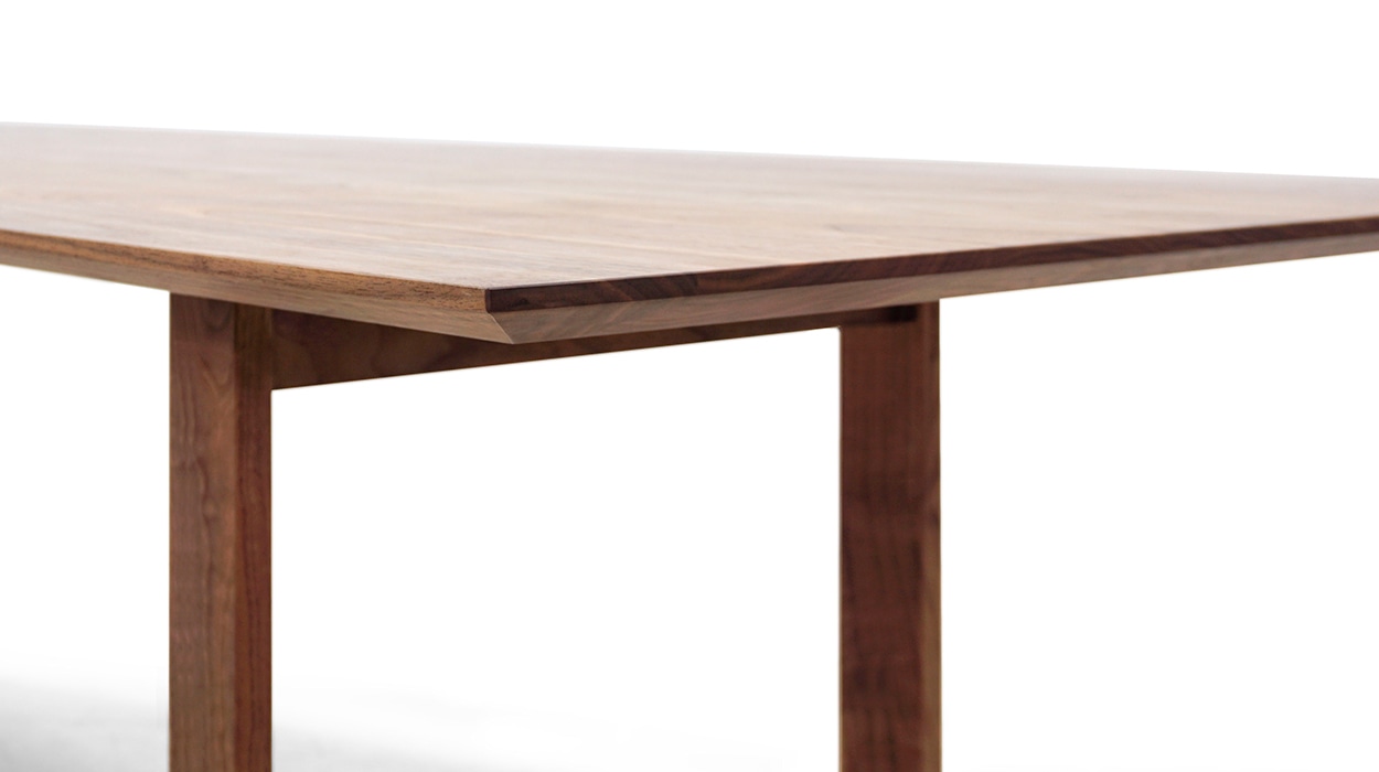 YU UT2 DINING TABLE W 140cm × D 85cm